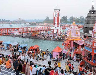 Amritsar to Haridwar Tempo Traveller